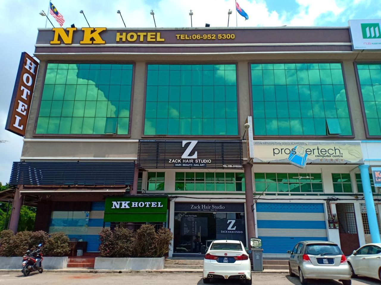 N K Hotel Muar Bagian luar foto