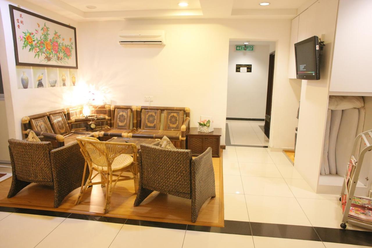 N K Hotel Muar Bagian luar foto